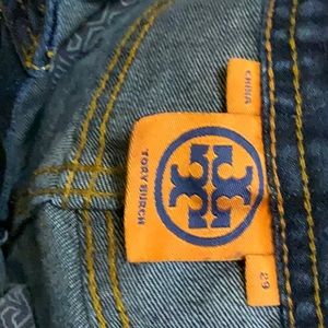 Tory Burch size 29 classic Tory boot jeans